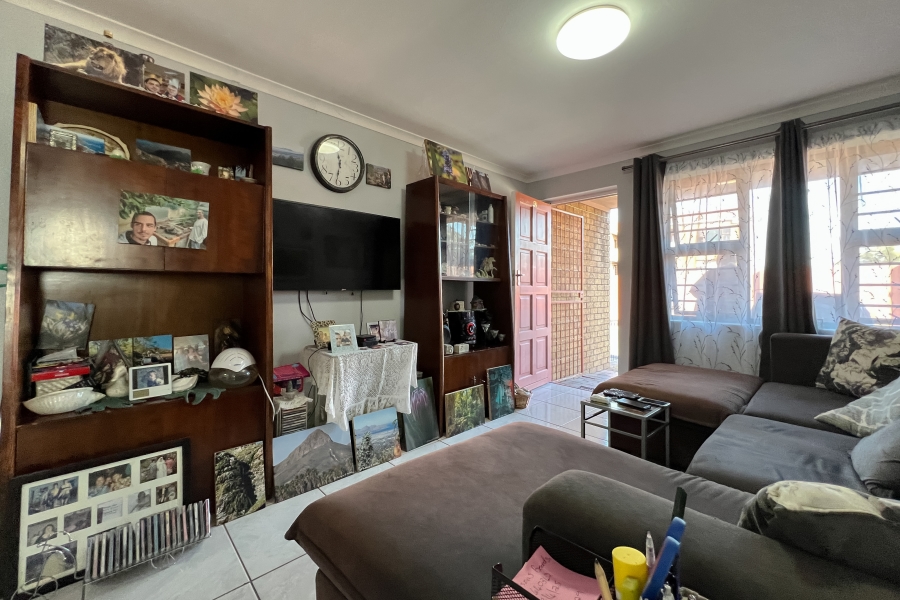 2 Bedroom Property for Sale in Morgenster Western Cape